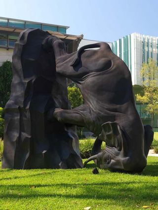 Sculpture byMichael Parekowhai